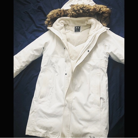 Women’s under armour parka - Picture 3 of 6